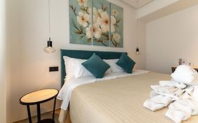 B&B Le Suites Di Costanza